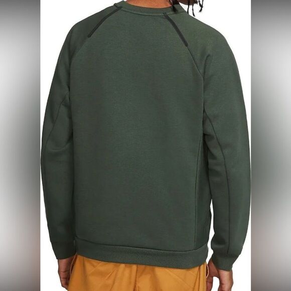 NWT Nike Tech Pack Quilted Crew Winter Sweatshirt Green - Picture 3 of 5
